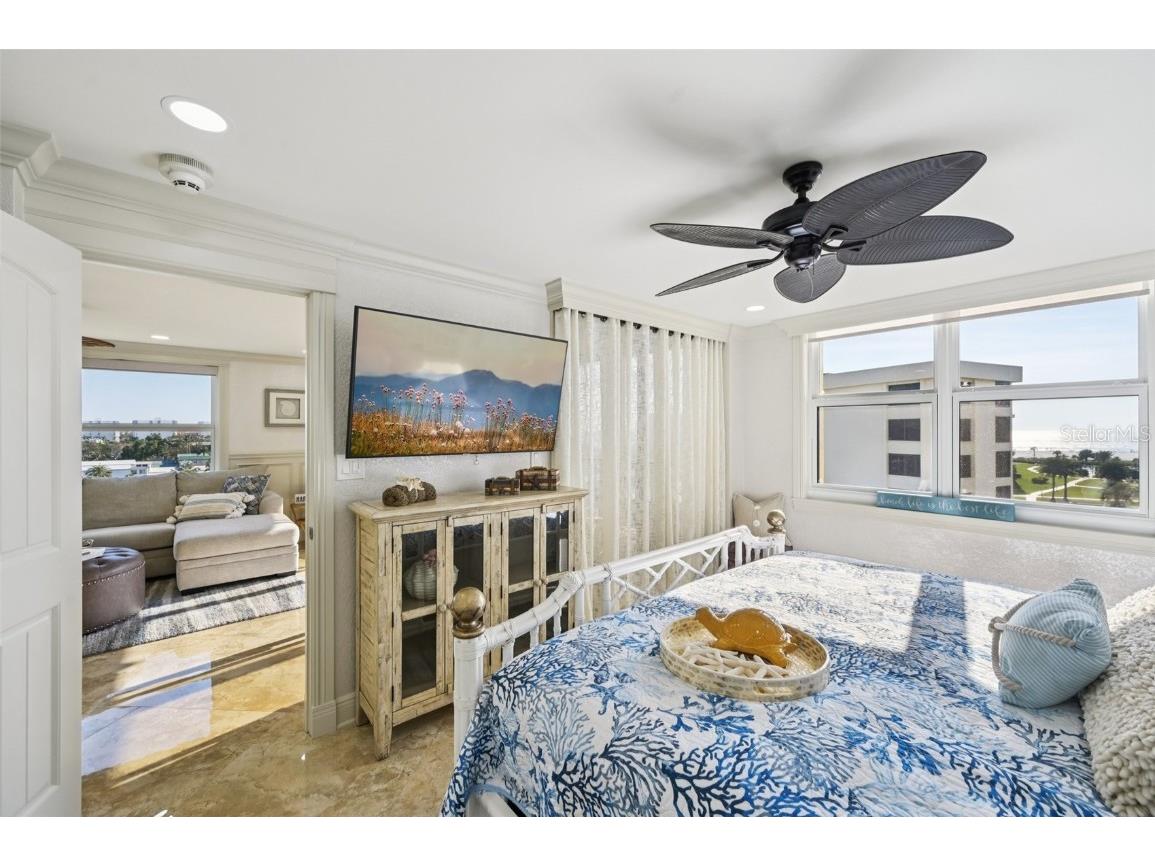 5770 Midnight Pass Road #C601 Sarasota FL 34242 - GULF OF AMERICA A4674063 image18