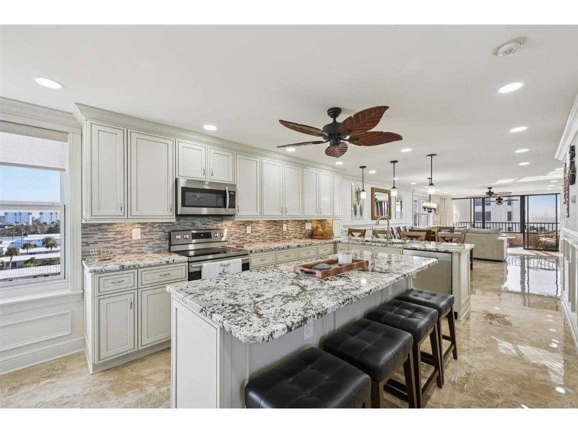 5770 Midnight Pass Road #C601 Sarasota FL 34242 - GULF OF AMERICA A4674063 image2