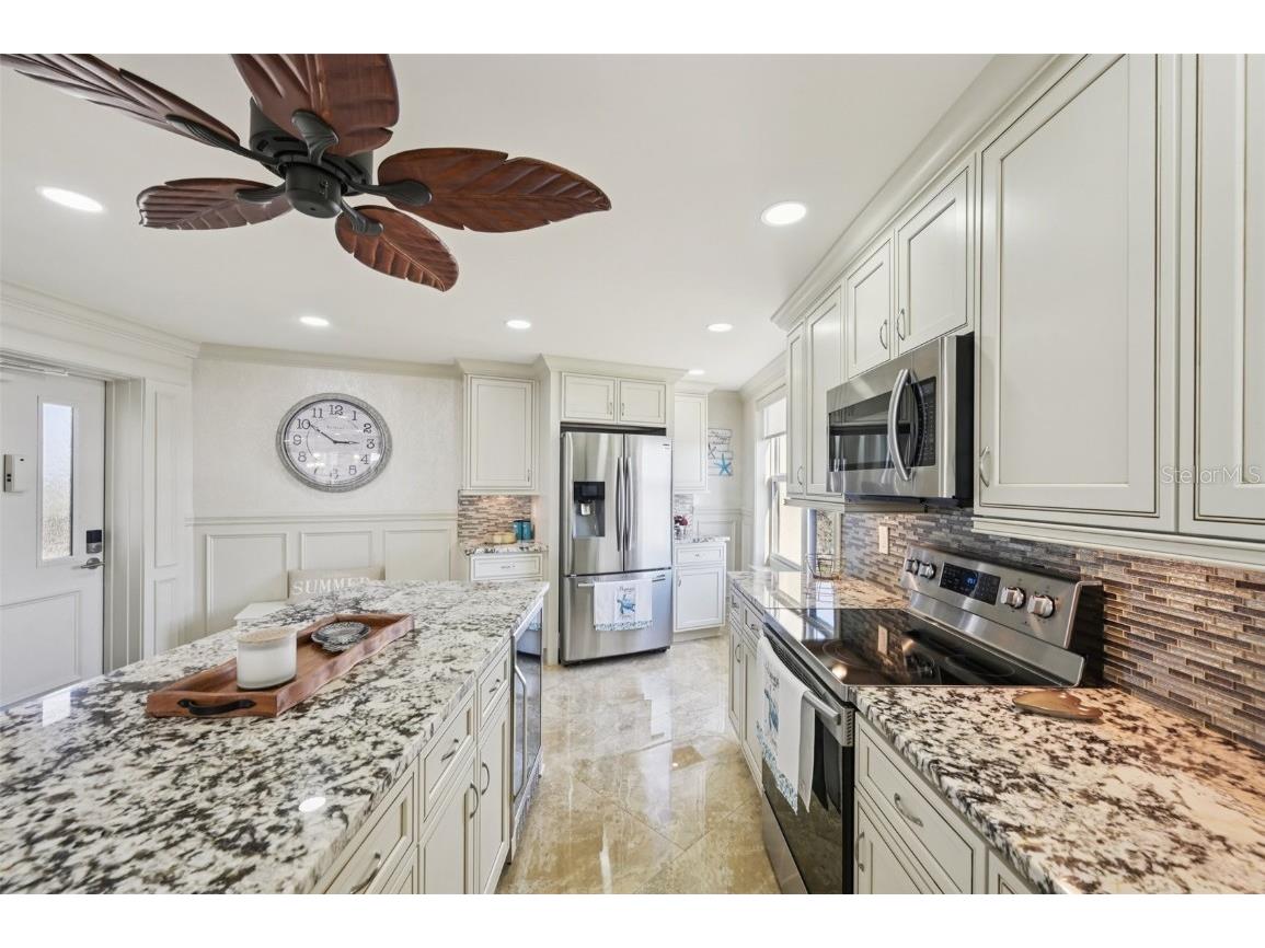 5770 Midnight Pass Road #C601 Sarasota FL 34242 - GULF OF AMERICA A4674063 image6