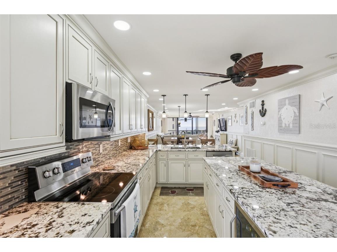 5770 Midnight Pass Road #C601 Sarasota FL 34242 - GULF OF AMERICA A4674063 image7