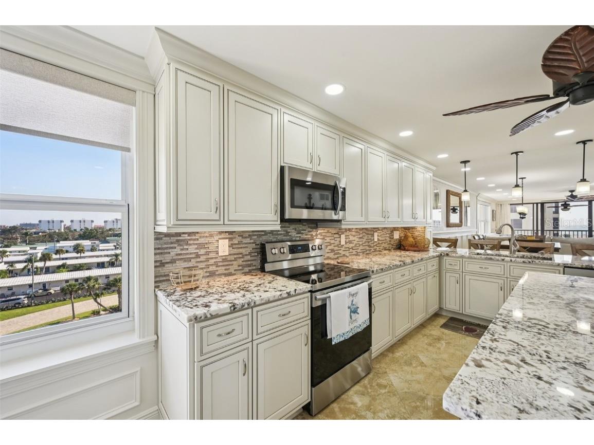 5770 Midnight Pass Road #C601 Sarasota FL 34242 - GULF OF AMERICA A4674063 image8