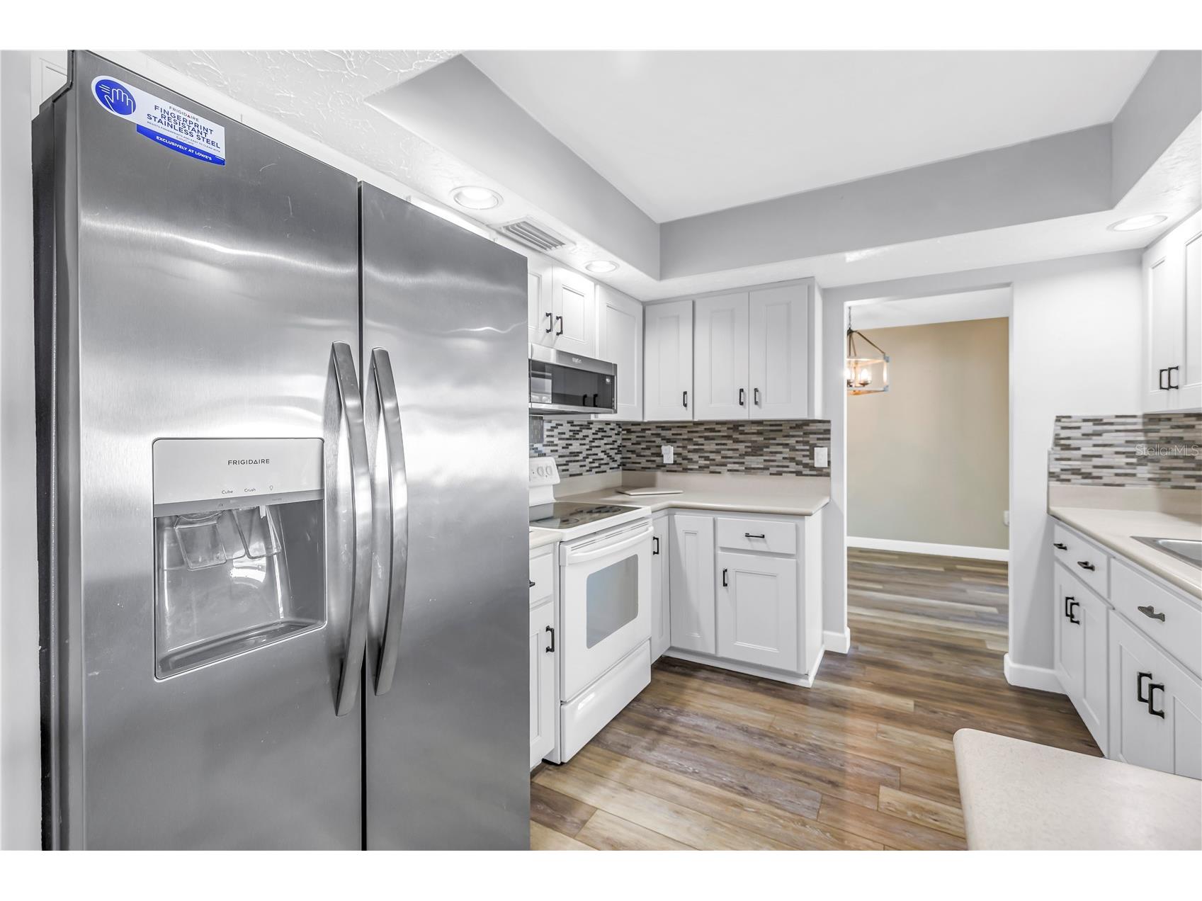 5771 Timberlake Sarasota FL 34243 TB8500441 image15
