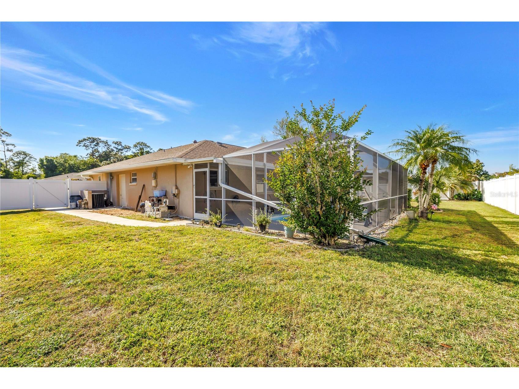 5771 Timberlake Sarasota FL 34243 TB8500441 image46