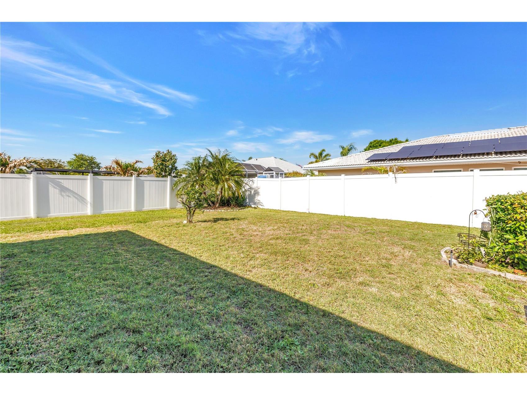 5771 Timberlake Sarasota FL 34243 TB8500441 image50