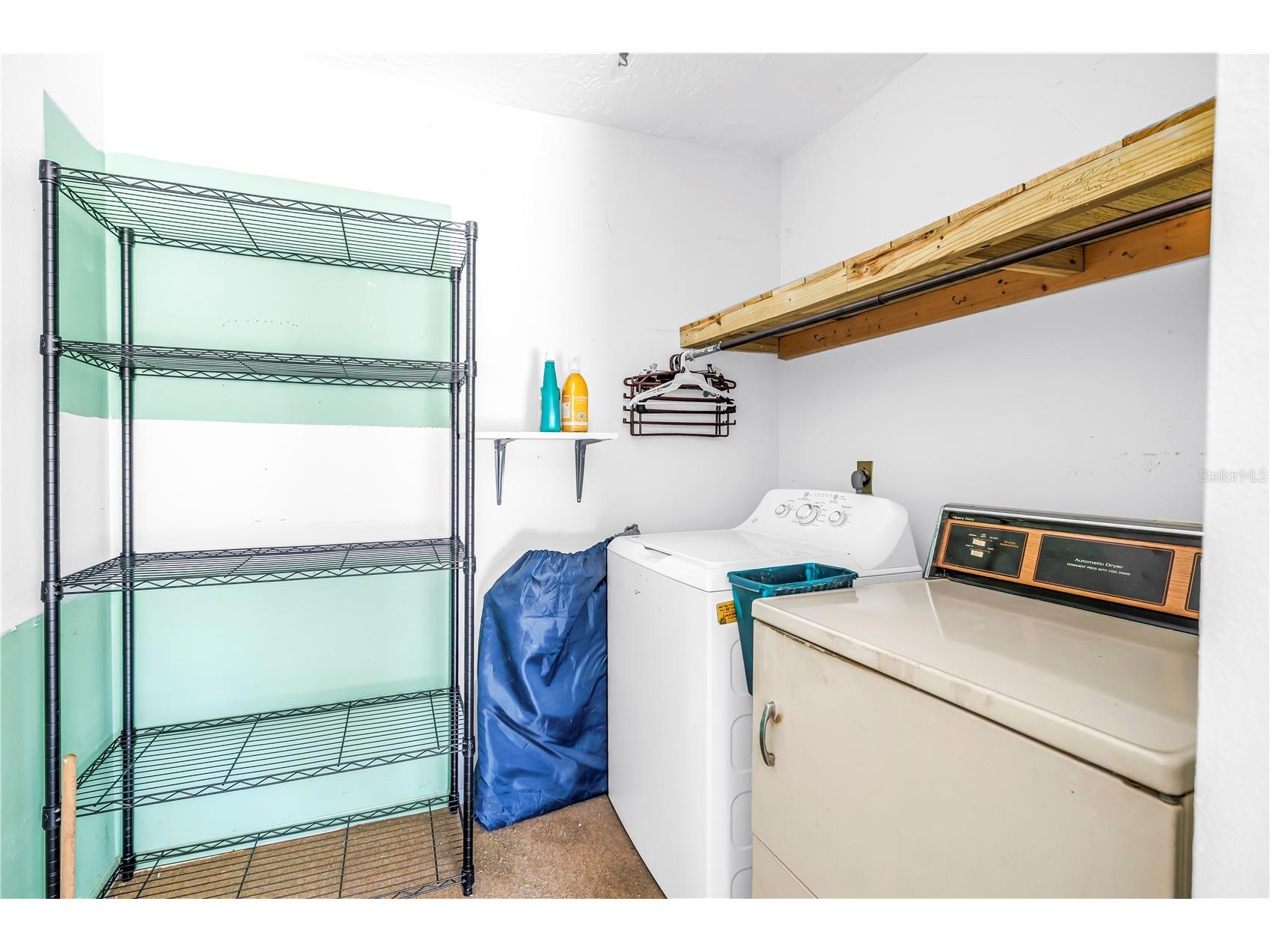 5771 Timberlake Sarasota FL 34243 TB8500441 image51