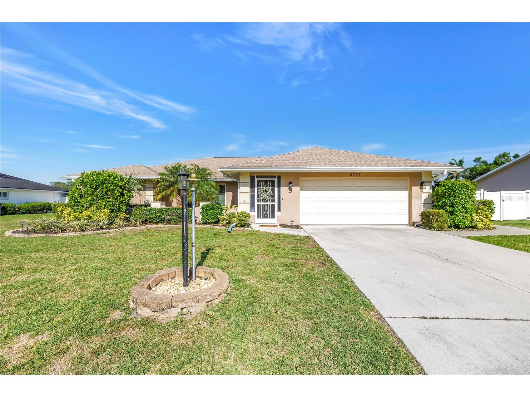 5771 Timberlake Sarasota FL 34243 TB8500441 image56