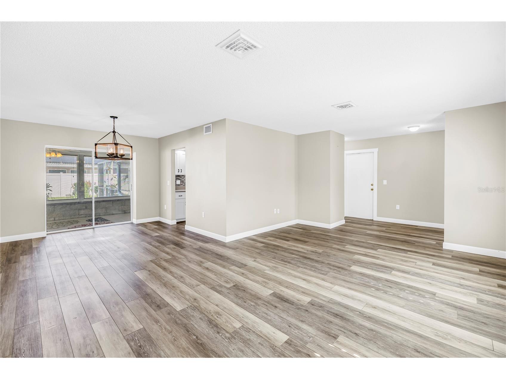 5771 Timberlake Sarasota FL 34243 TB8500441 image7