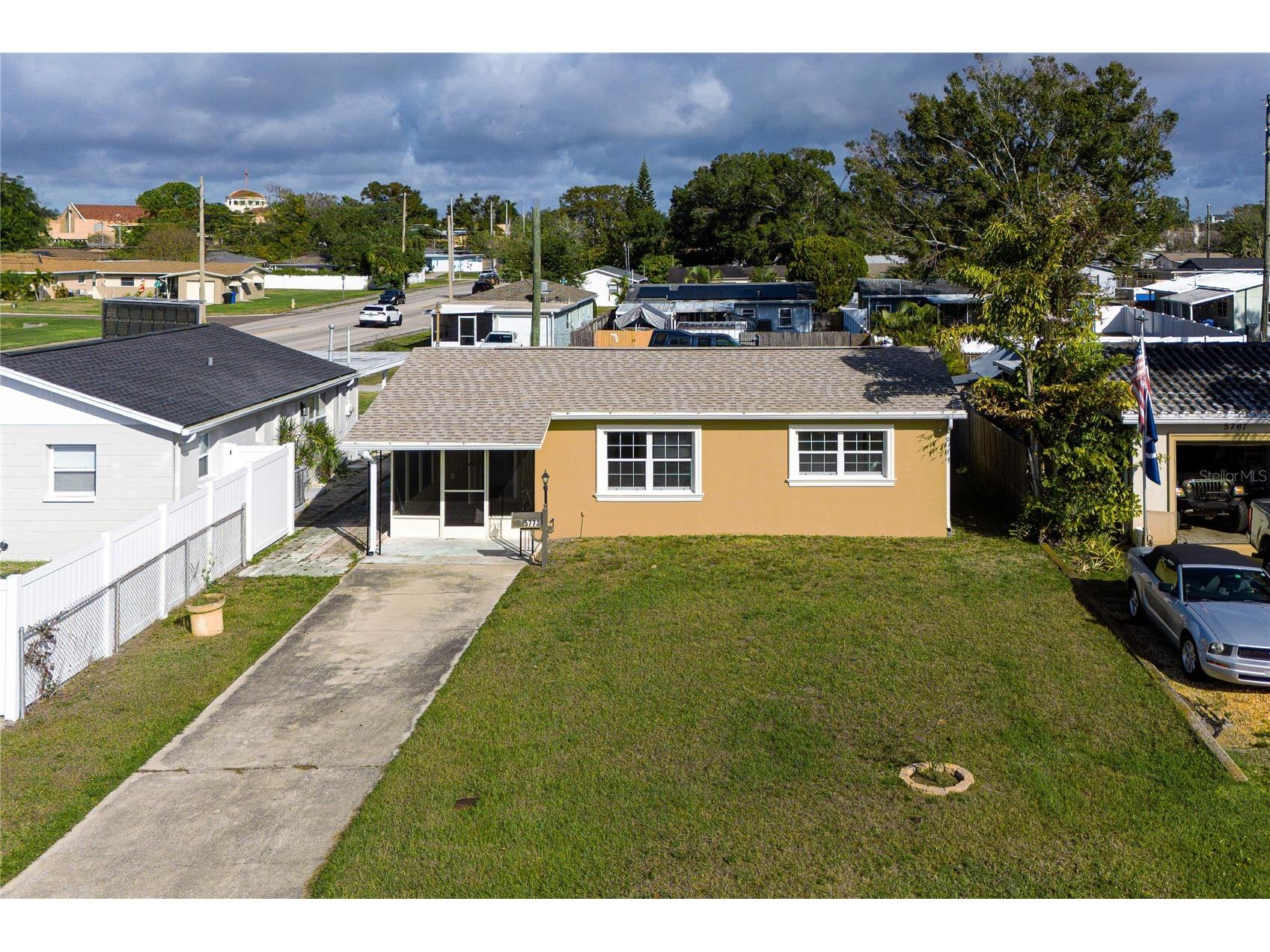5773 3rd Avenue N Saint Petersburg FL 33710 TB8456062 image1