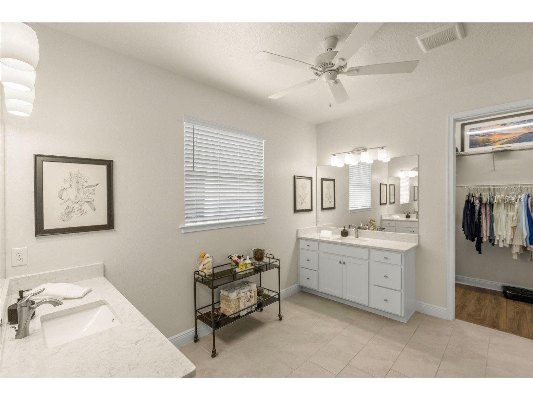 5773 Long Shore Loop Sarasota FL 34238 A4695401 image16