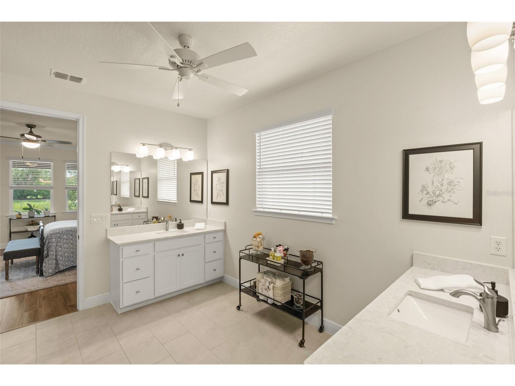 5773 Long Shore Loop Sarasota FL 34238 A4695401 image17