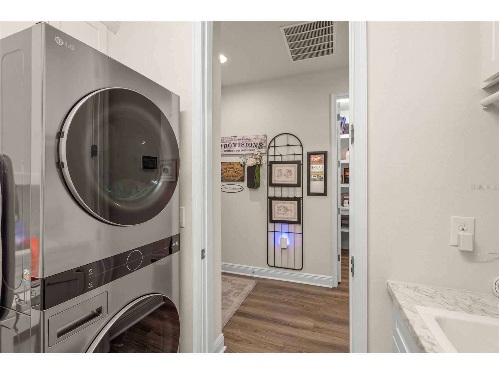 5773 Long Shore Loop Sarasota FL 34238 A4695401 image31