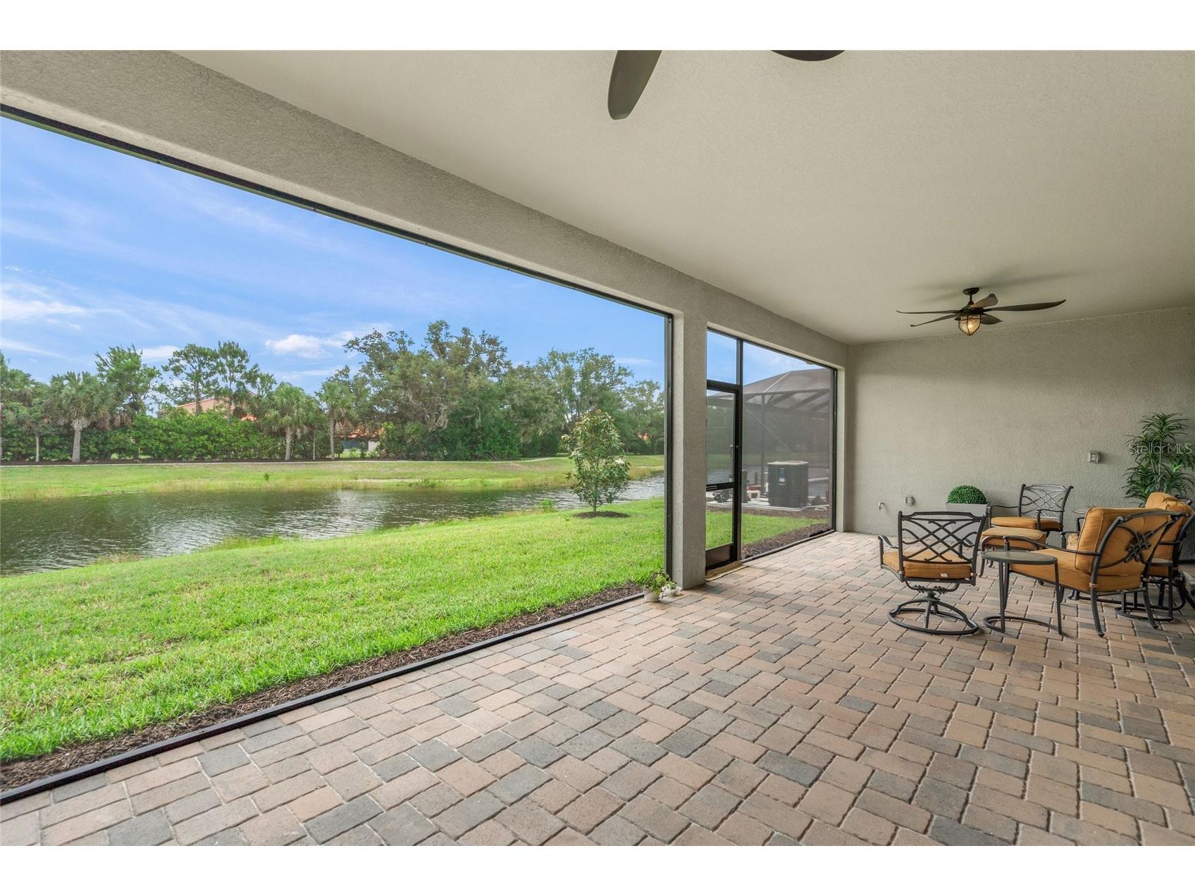 5773 Long Shore Loop Sarasota FL 34238 A4695401 image32