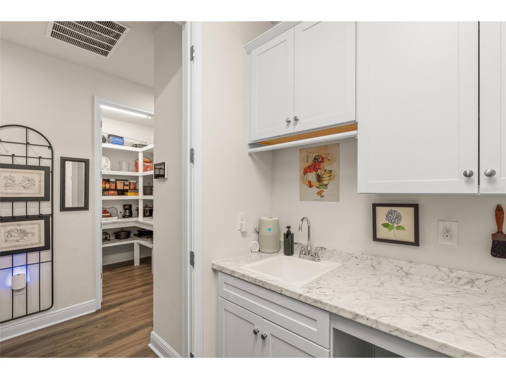 5773 Long Shore Loop Sarasota FL 34238 A4695401 image6
