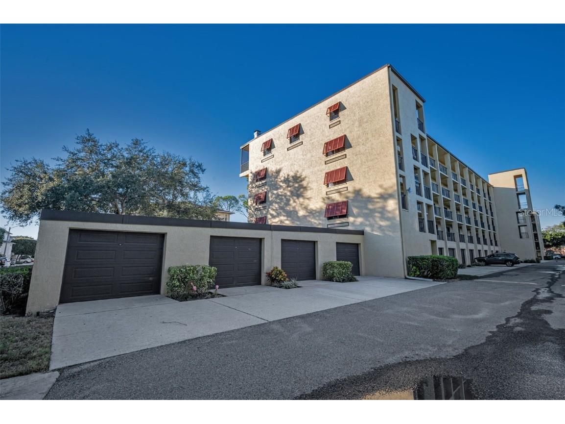 5775 Park Street N #211 Saint Petersburg FL 33709 - COMMUNITY POND TB8448734 image33