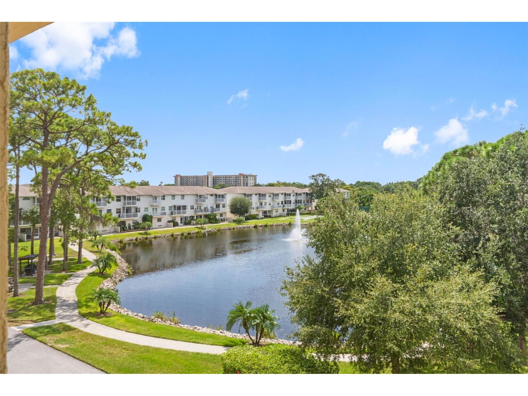5775 Park Street N #411 Saint Petersburg FL 33709 TB8475070 image1