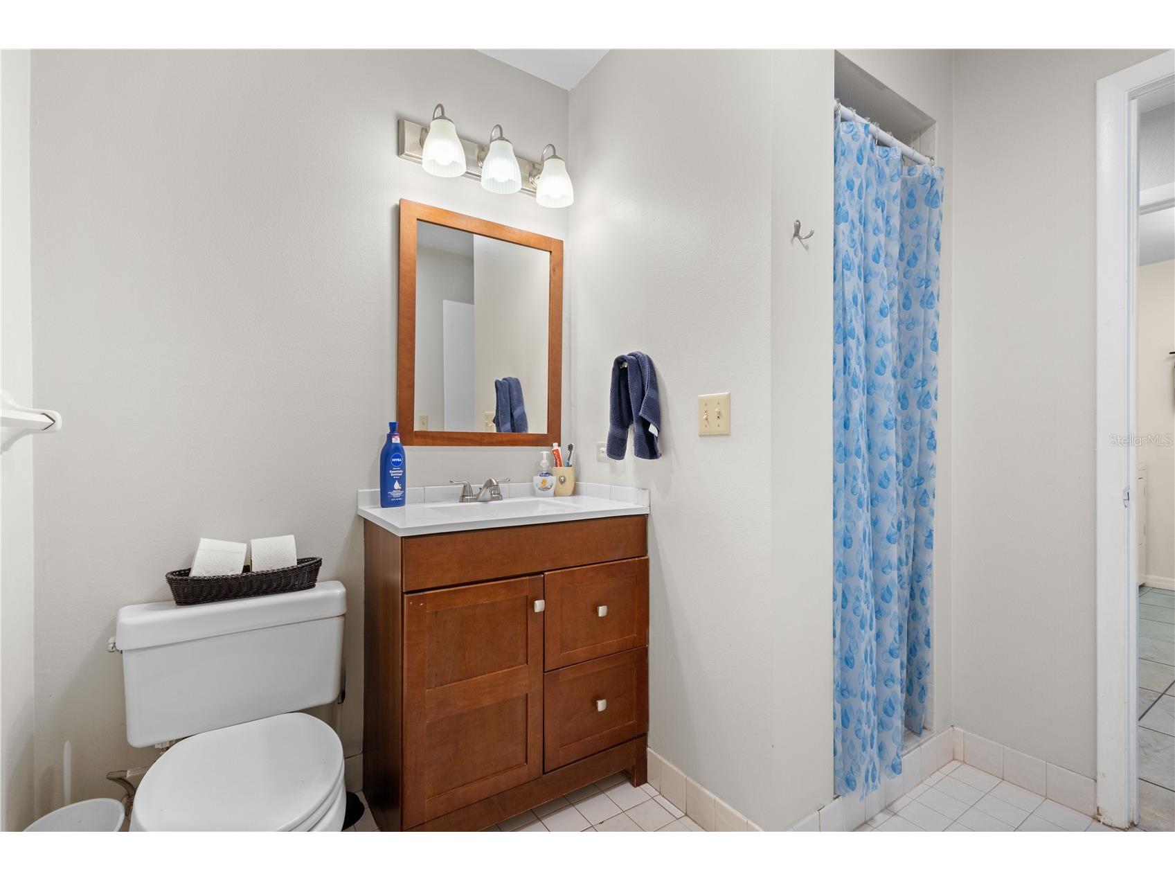 5775 Timber Lake Drive Sarasota FL 34243 A4679749 image25