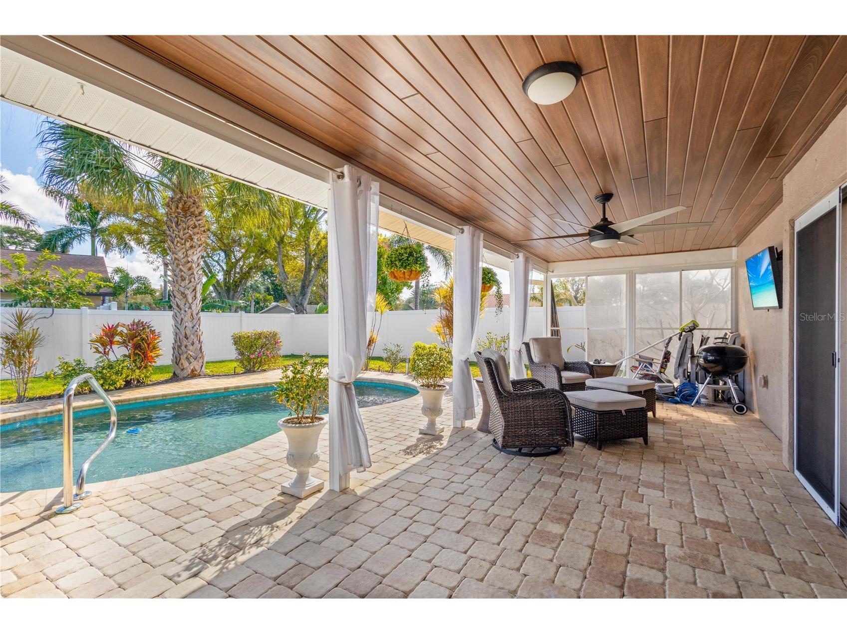 5775 Timber Lake Drive Sarasota FL 34243 A4679749 image27