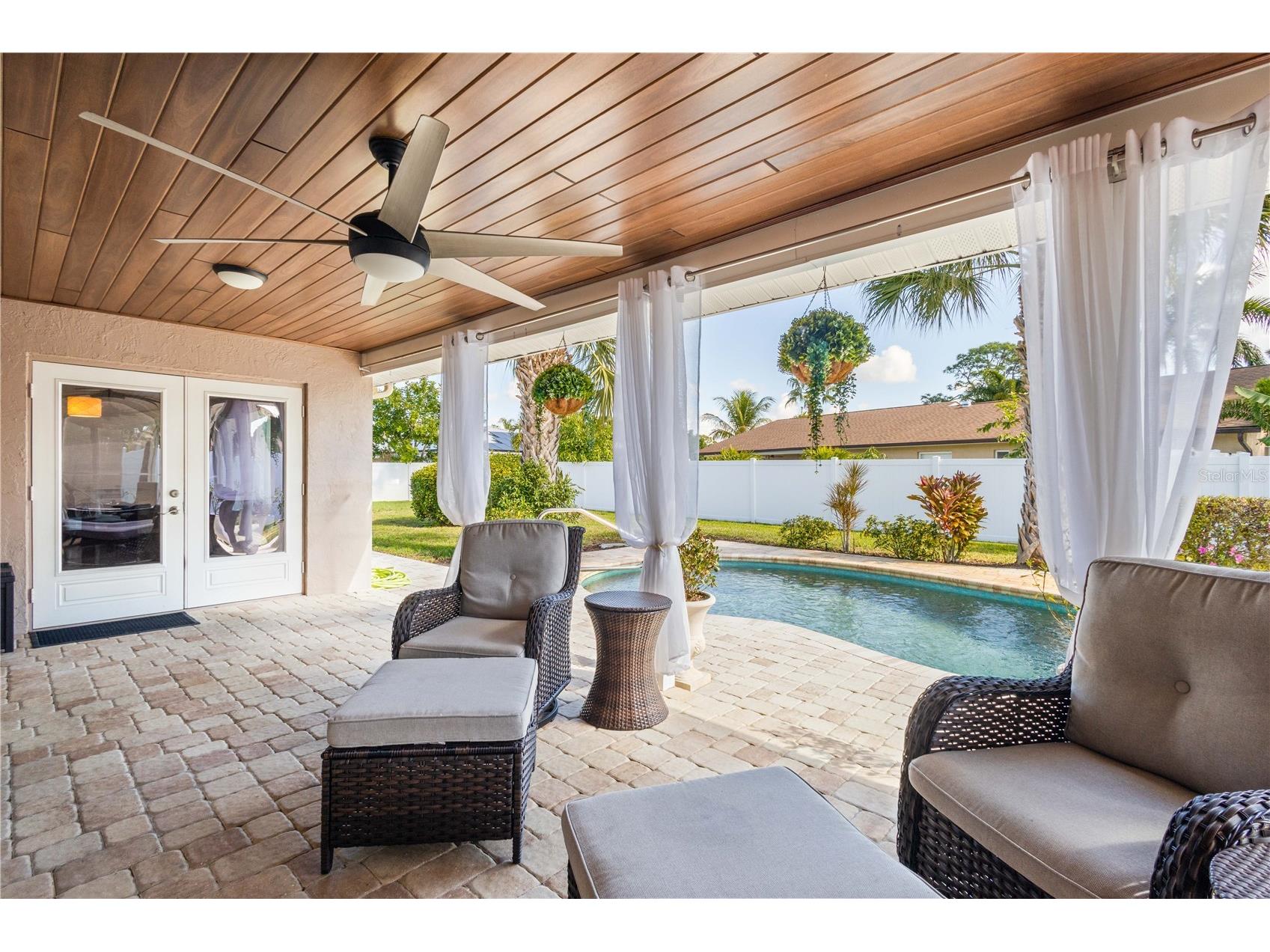 5775 Timber Lake Drive Sarasota FL 34243 A4679749 image28