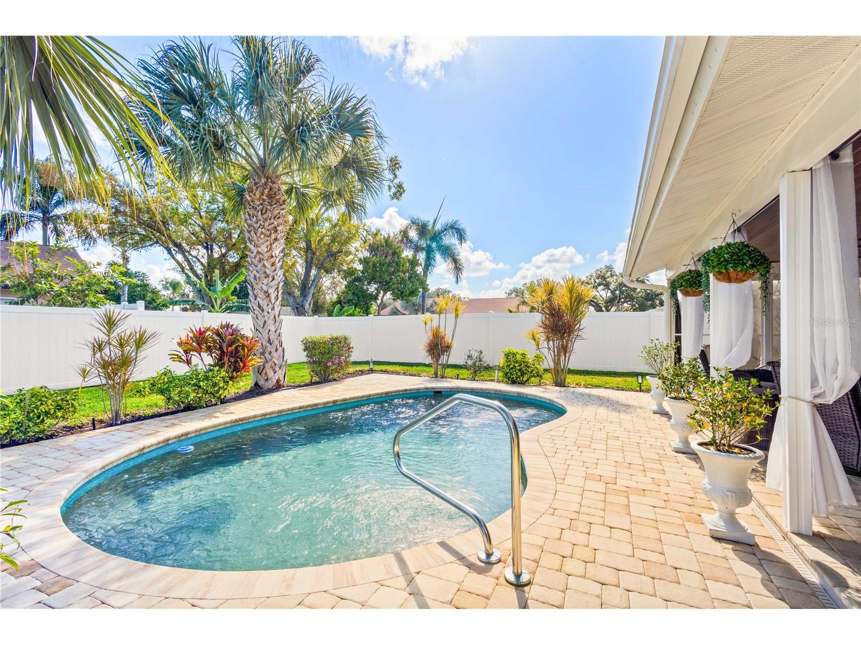 5775 Timber Lake Drive Sarasota FL 34243 A4679749 image3