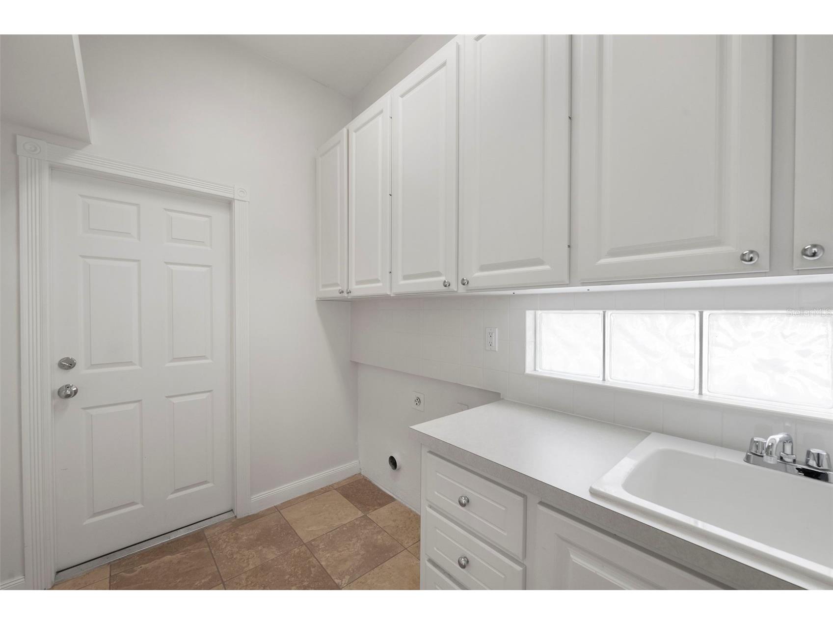 5779 Wilena Place Sarasota FL 34238 A4682771 image18