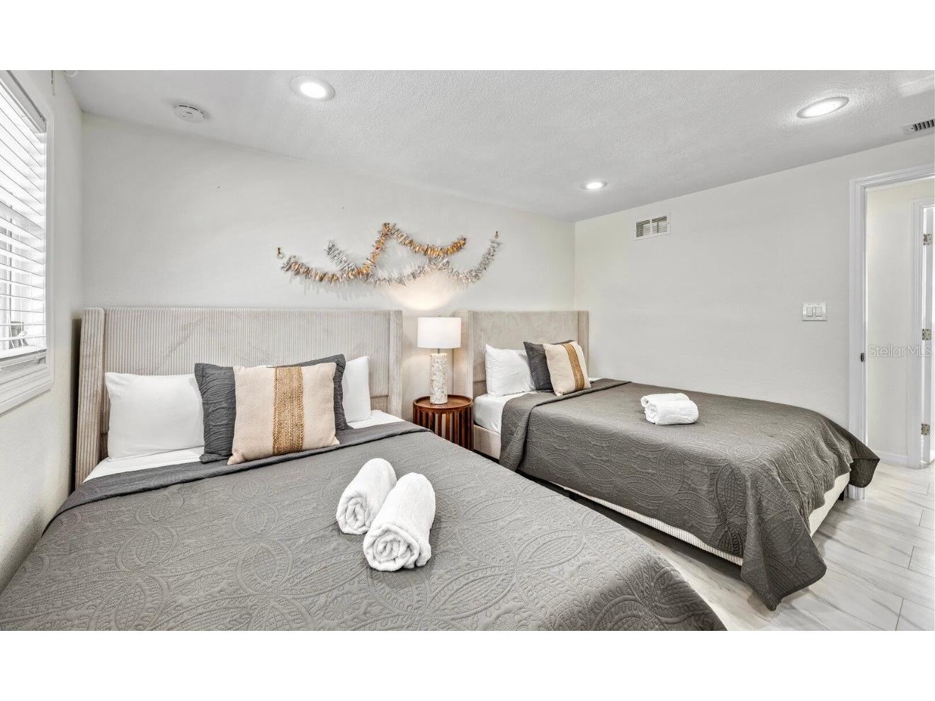 578 Companion Way Longboat Key FL 34228 A4682186 image19