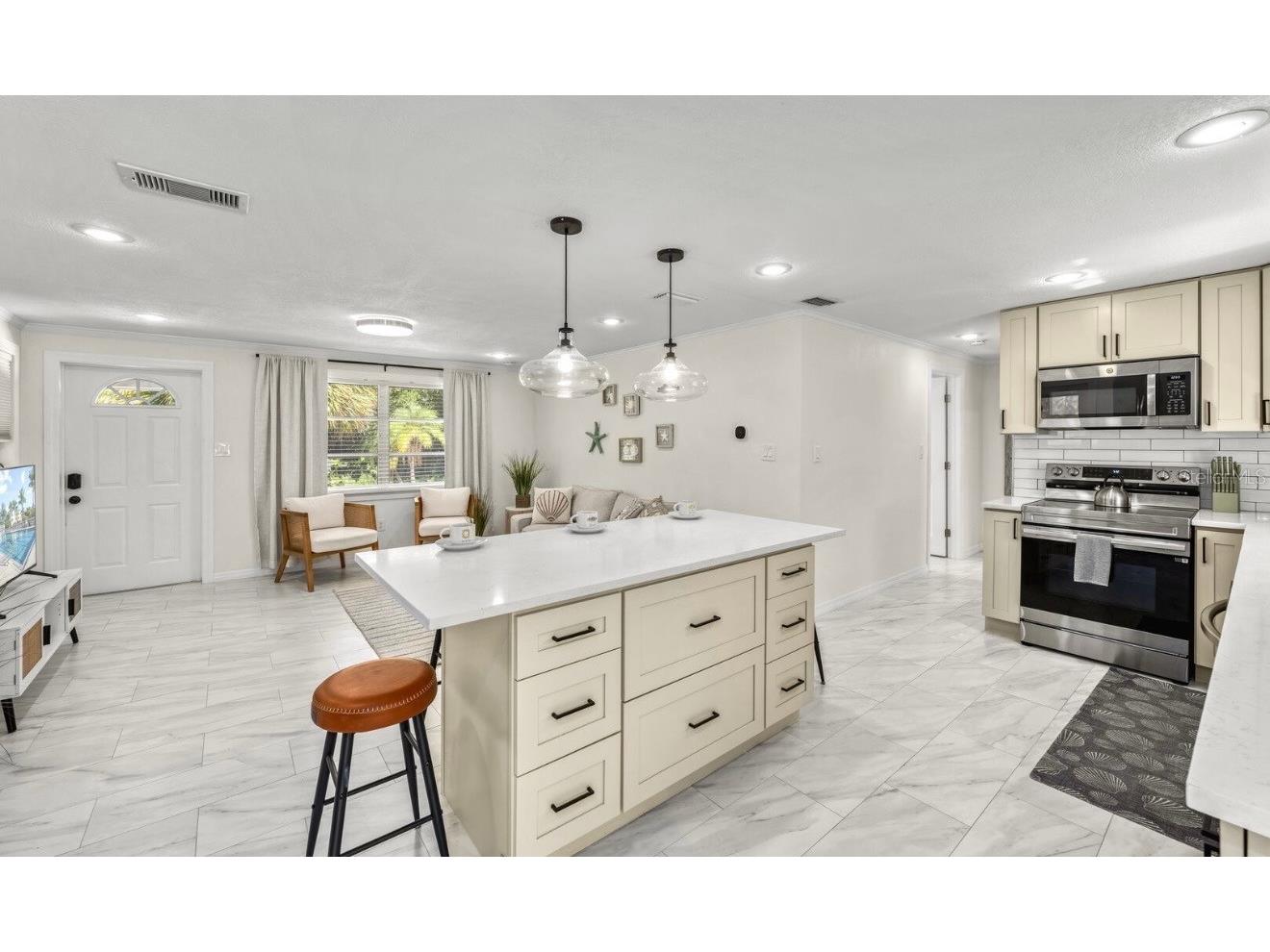 578 Companion Way Longboat Key FL 34228 A4682186 image38