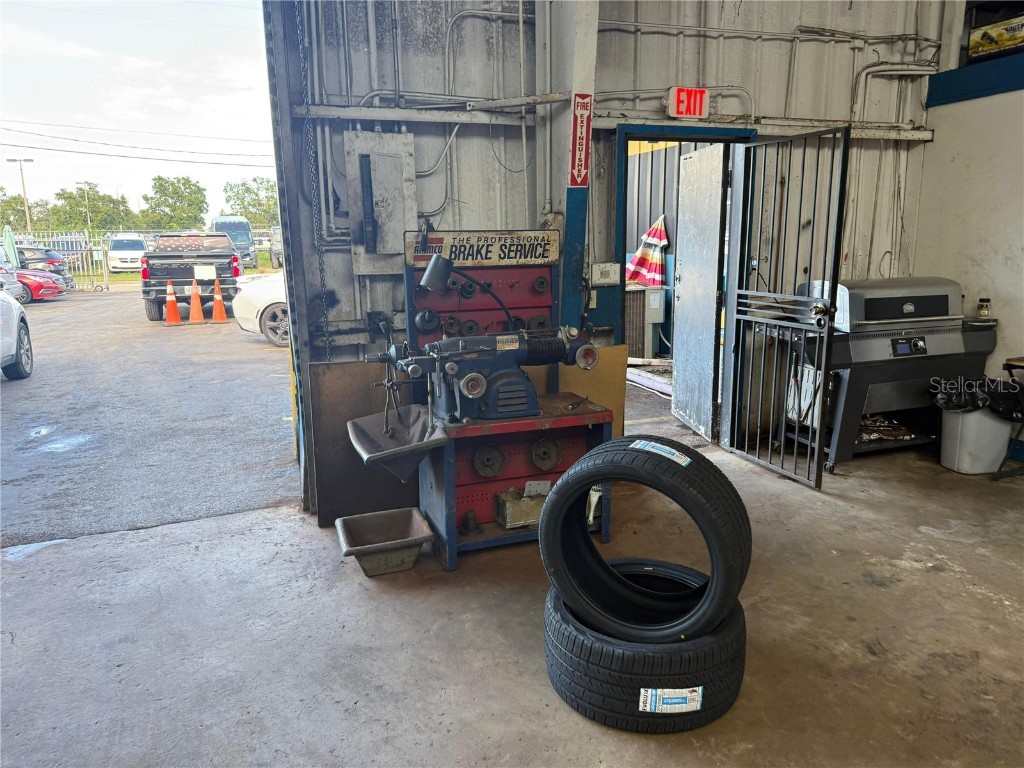 578 Irene Street Orlando FL 32805 O6342411 image25