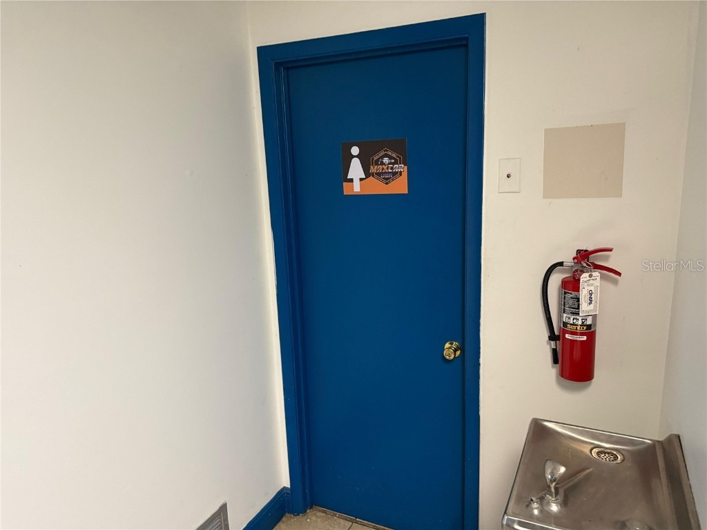 578 Irene Street Orlando FL 32805 O6342411 image9