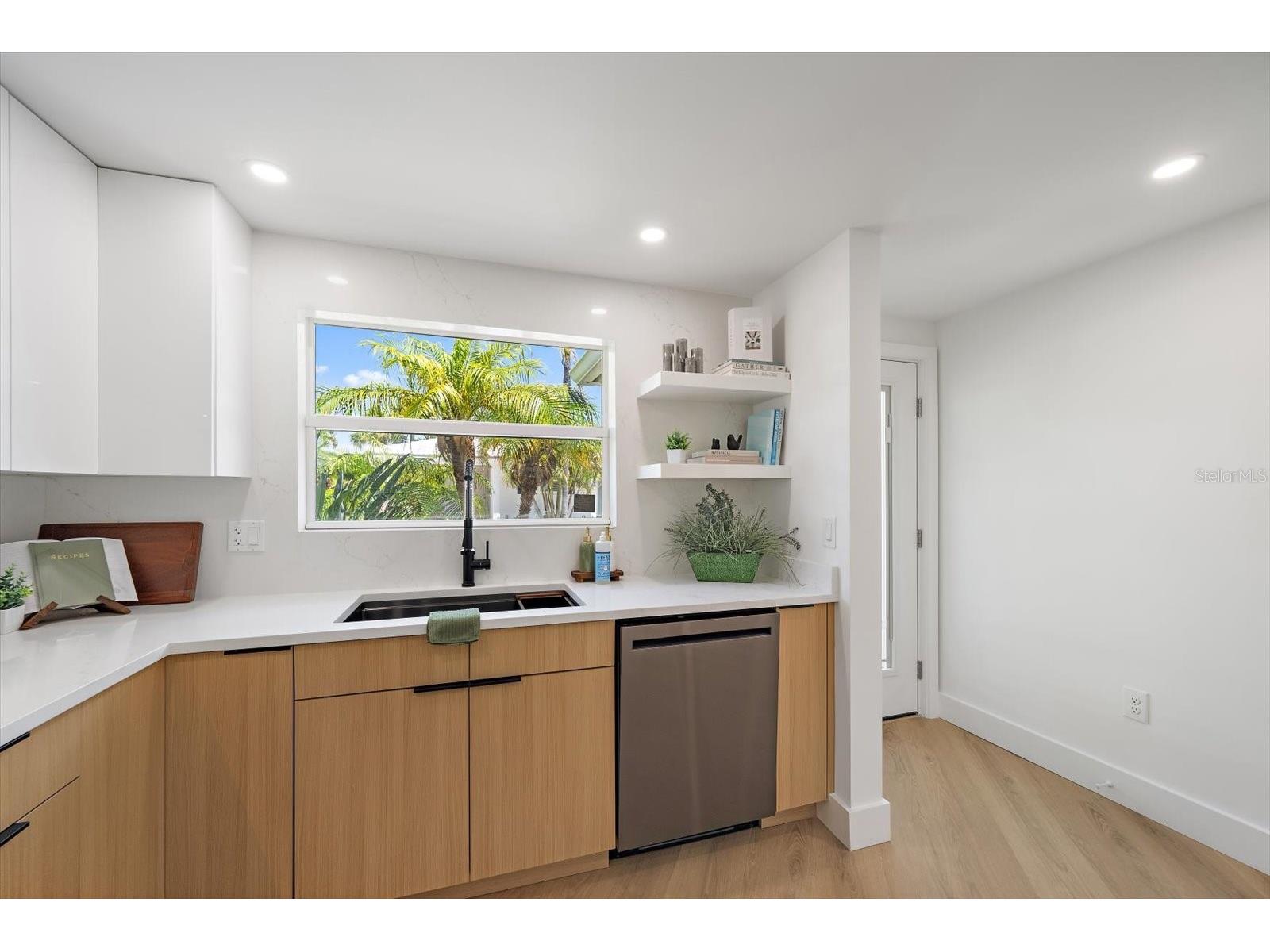 578 Spanish Drive S Longboat Key FL 34228 A4698065 image13