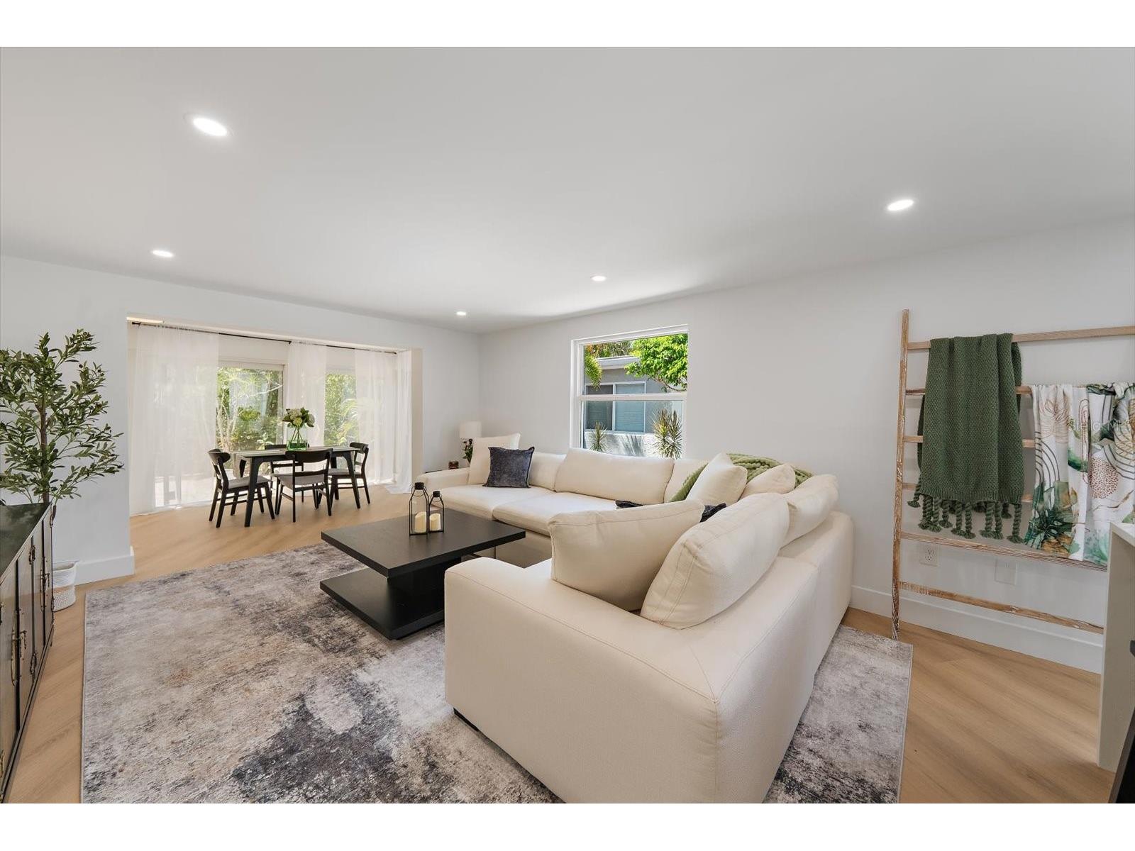 578 Spanish Drive S Longboat Key FL 34228 A4698065 image16