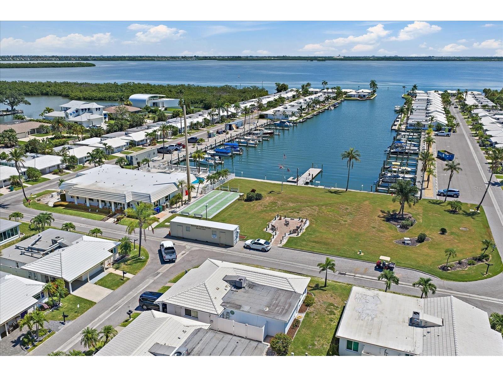 578 Spanish Drive S Longboat Key FL 34228 A4698065 image39