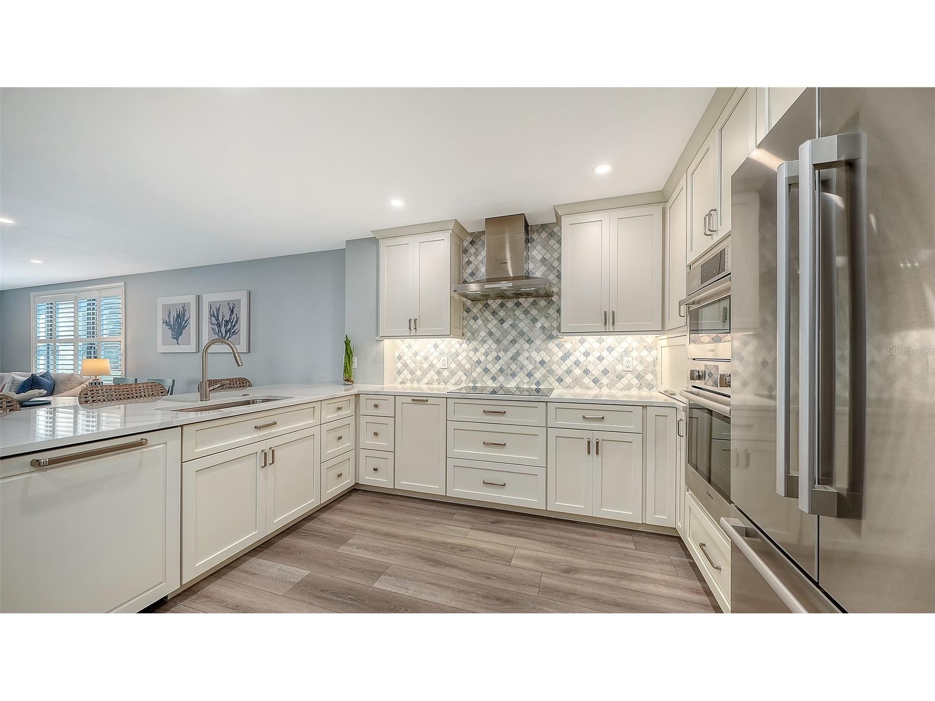 5780 Midnight Pass Road #110 Sarasota FL 34242 A4683108 image3