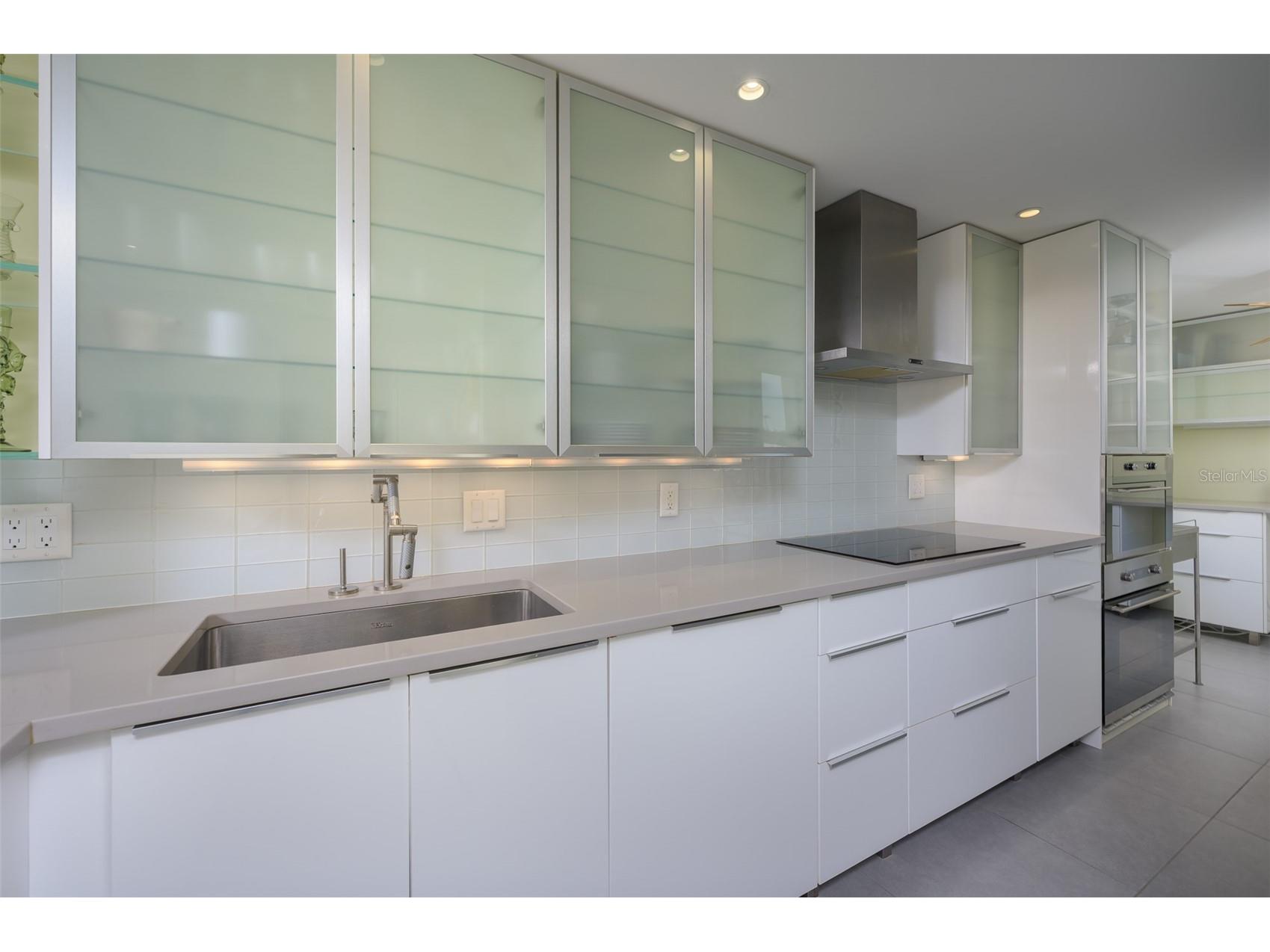 5780 Midnight Pass Road #210 Sarasota FL 34242 - GULF OF MEXICO A4673708 image15