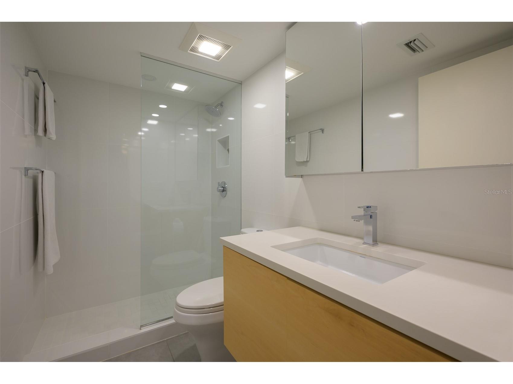 5780 Midnight Pass Road #210 Sarasota FL 34242 - GULF OF MEXICO A4673708 image24