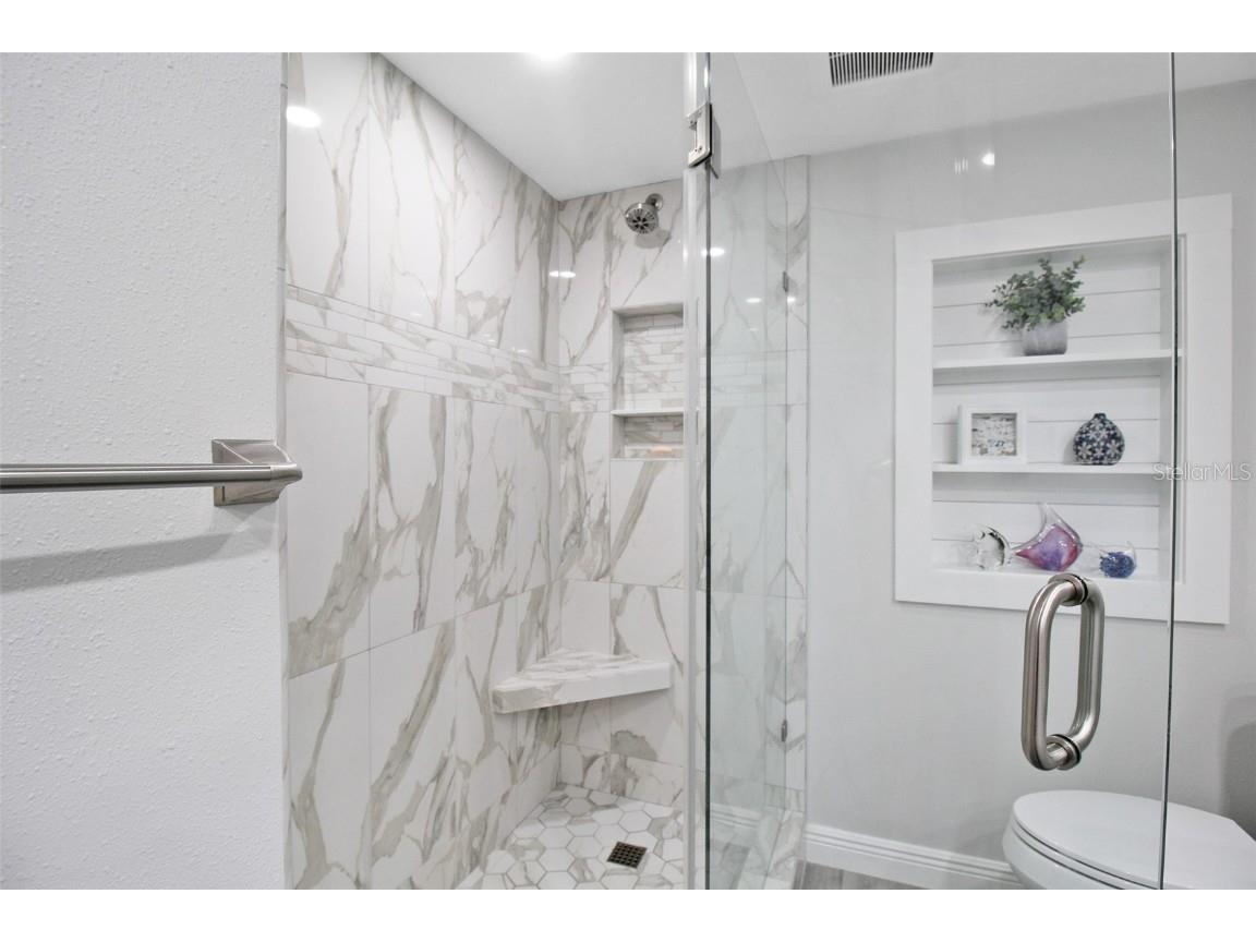 5780 Midnight Pass Road #609 Sarasota FL 34242 A4660412 image33