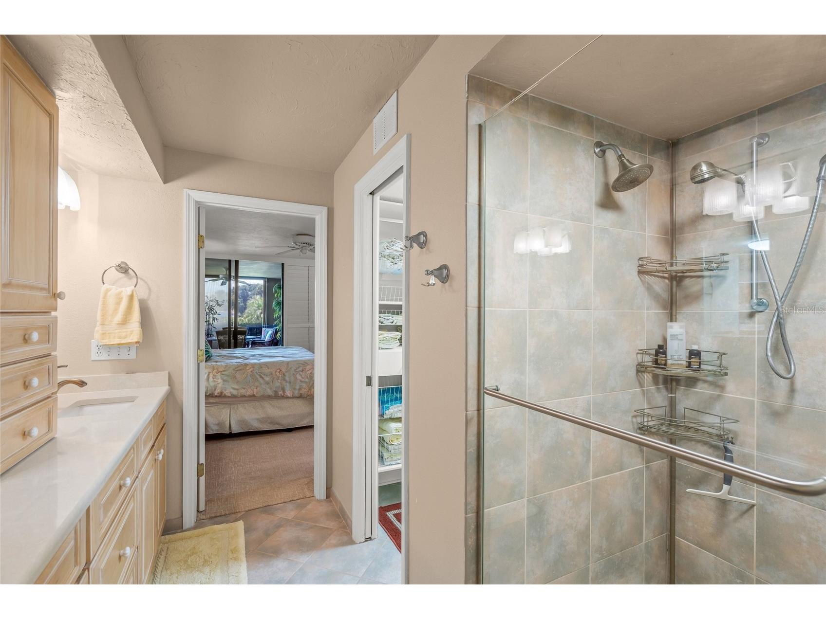 5780 Midnight Pass Road #B105 Sarasota FL 34242 - GULF OF MEXICO A4693221 image32