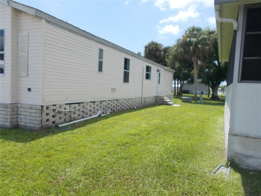 5787 Holiday Park Boulevard North Port FL 34287 C7496579 image23