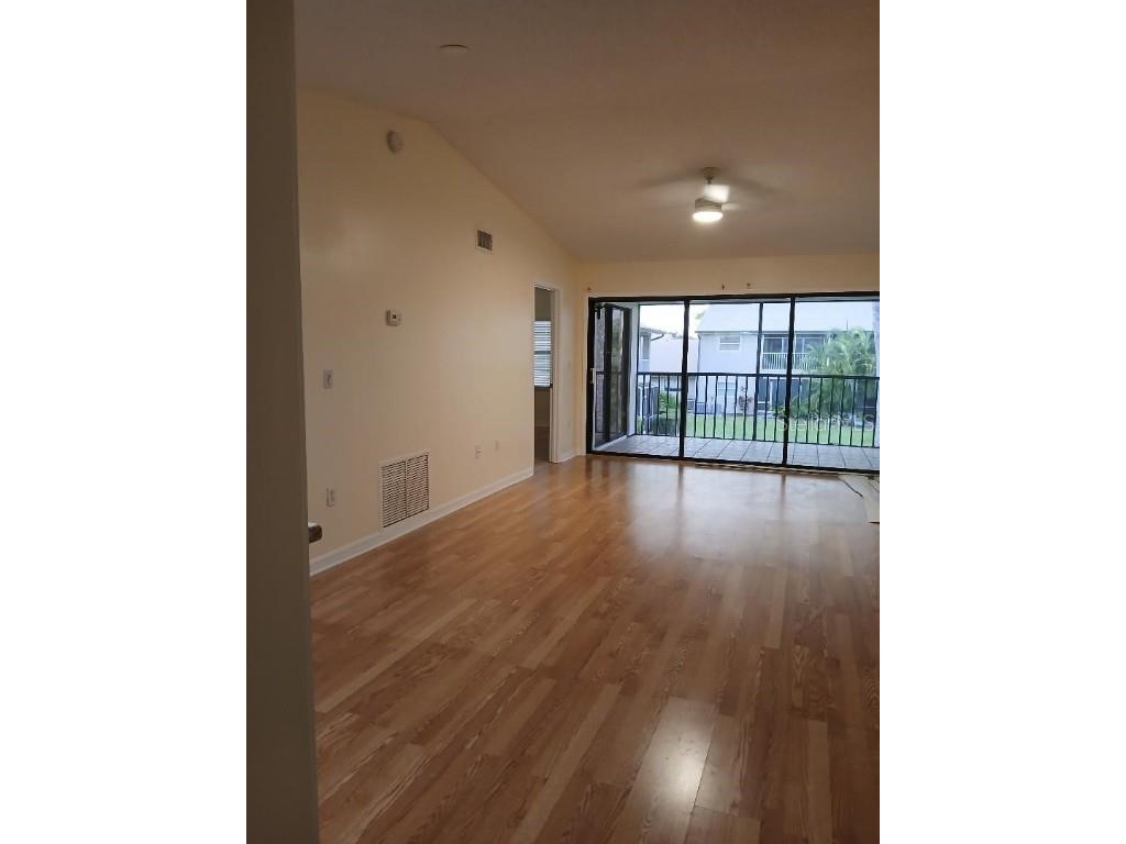 5787 Summer Side Lane #4B Sarasota FL 34231 A4662759 image3