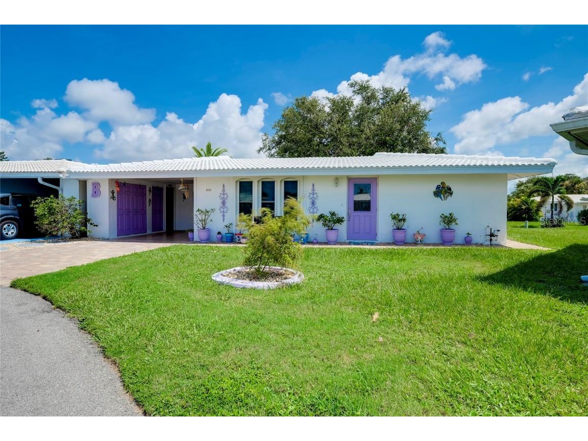 579 Circlewood Drive X6, Venice, FL, 34293 MLS N6133436 Edina Realty