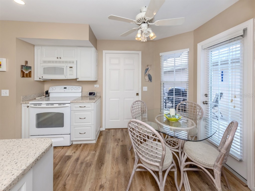 579 Clubside Circle #37 Venice FL 34293 N6140267 image21