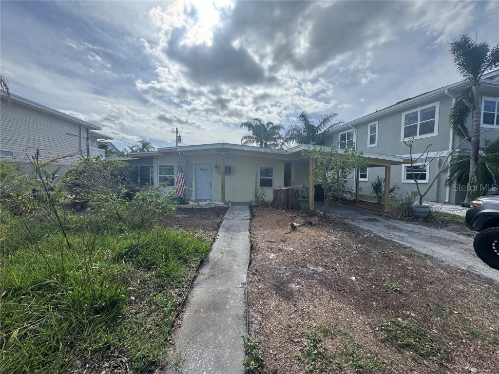 579 Trade Winds Drive Dunedin FL 34698 TB8323117 image1