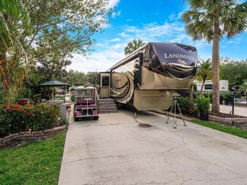 579 Waterway Drive River Ranch FL 33867 - KISSIMMEE RIVER OM684990 image1