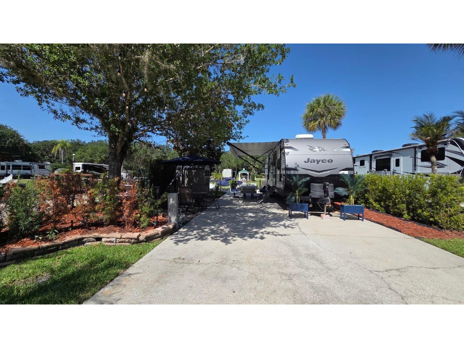 579 Waterway Drive River Ranch FL 33867 TB8524842 image1