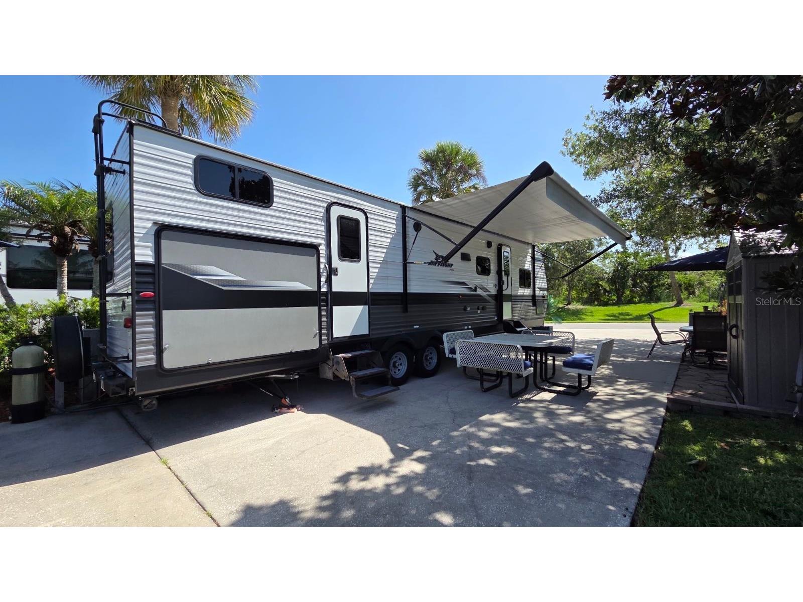 579 Waterway Drive River Ranch FL 33867 TB8524842 image10