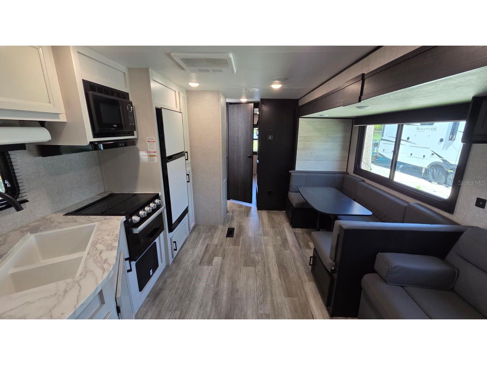 579 Waterway Drive River Ranch FL 33867 TB8524842 image14