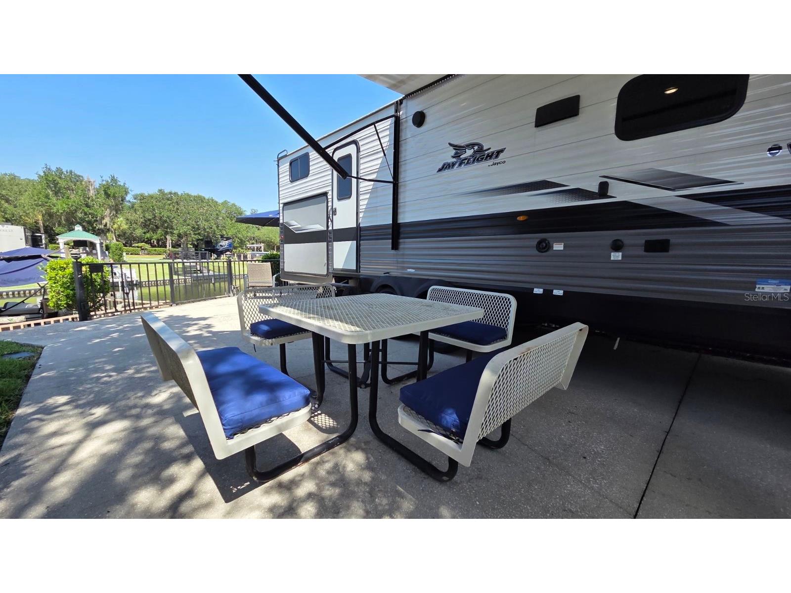 579 Waterway Drive River Ranch FL 33867 TB8524842 image3