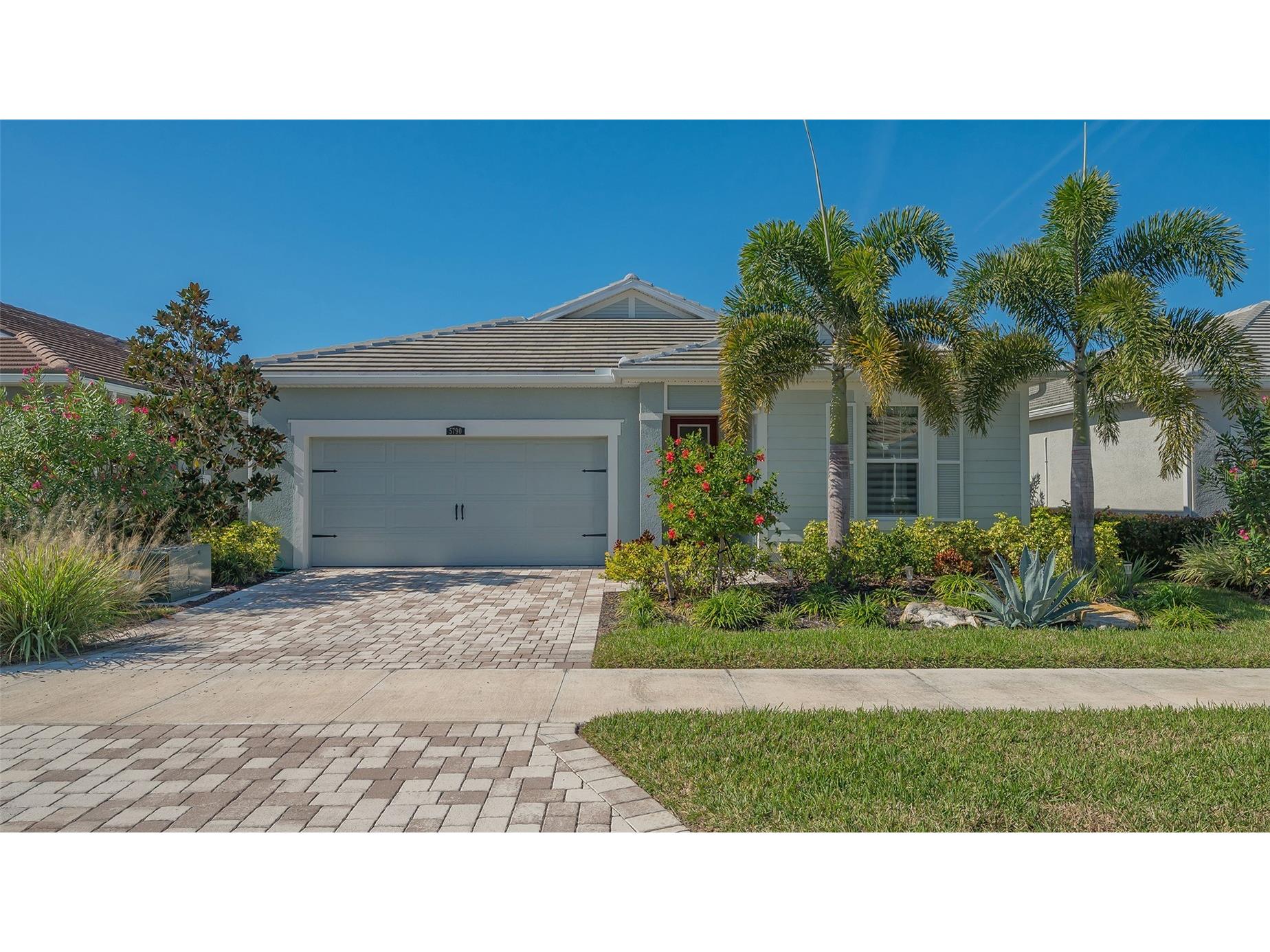 5790 Long Shore Loop Sarasota FL 34238 A4677927 image1