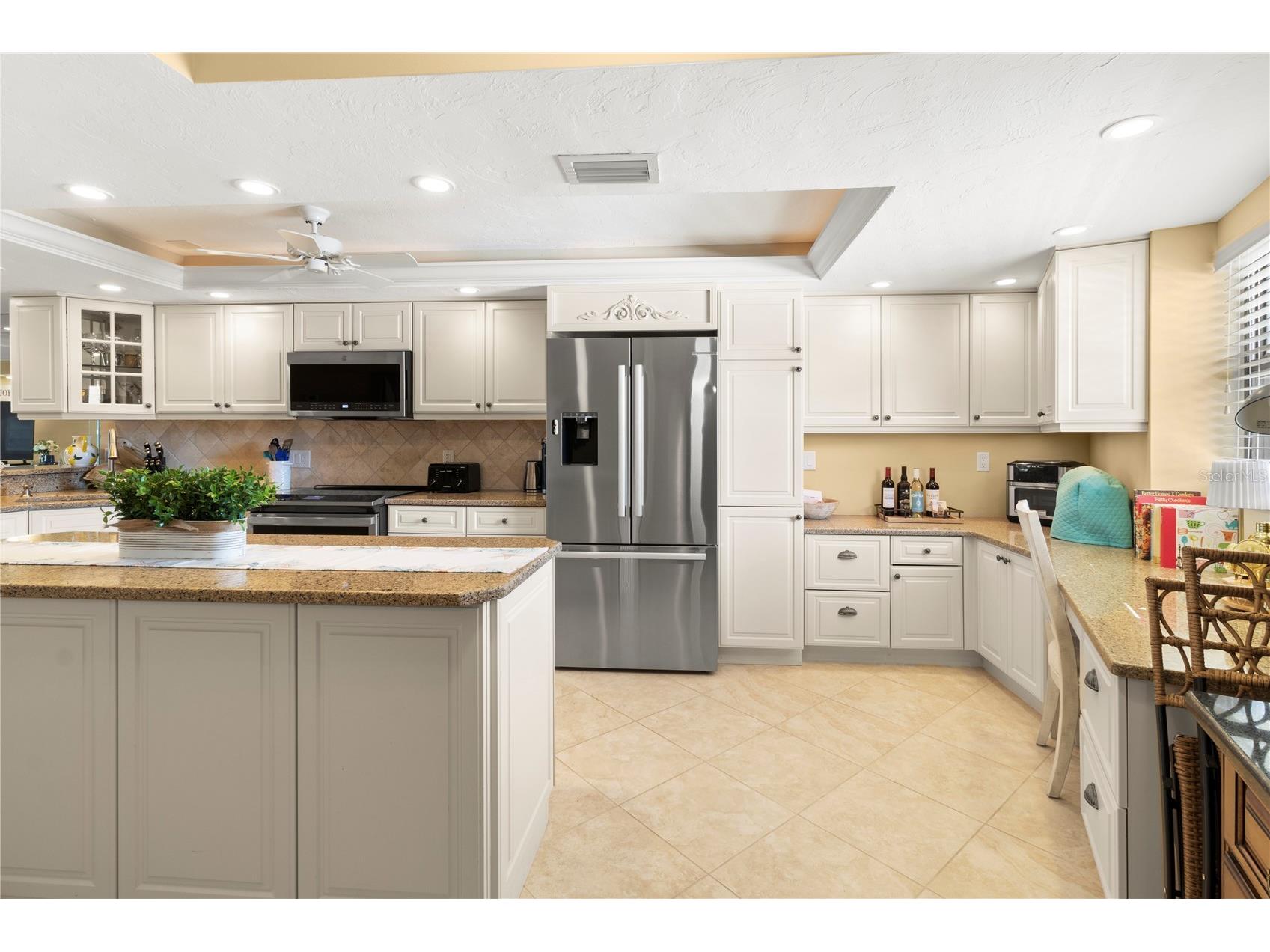 5790 Midnight Pass Road #208 Sarasota FL 34242 - GULF OF AMERICA A4683618 image4