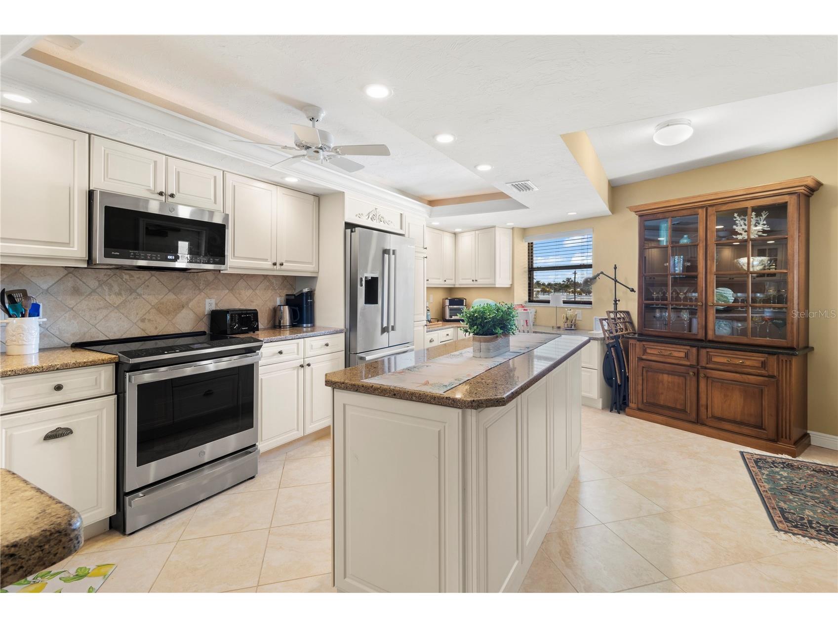 5790 Midnight Pass Road #208 Sarasota FL 34242 - GULF OF AMERICA A4683618 image9