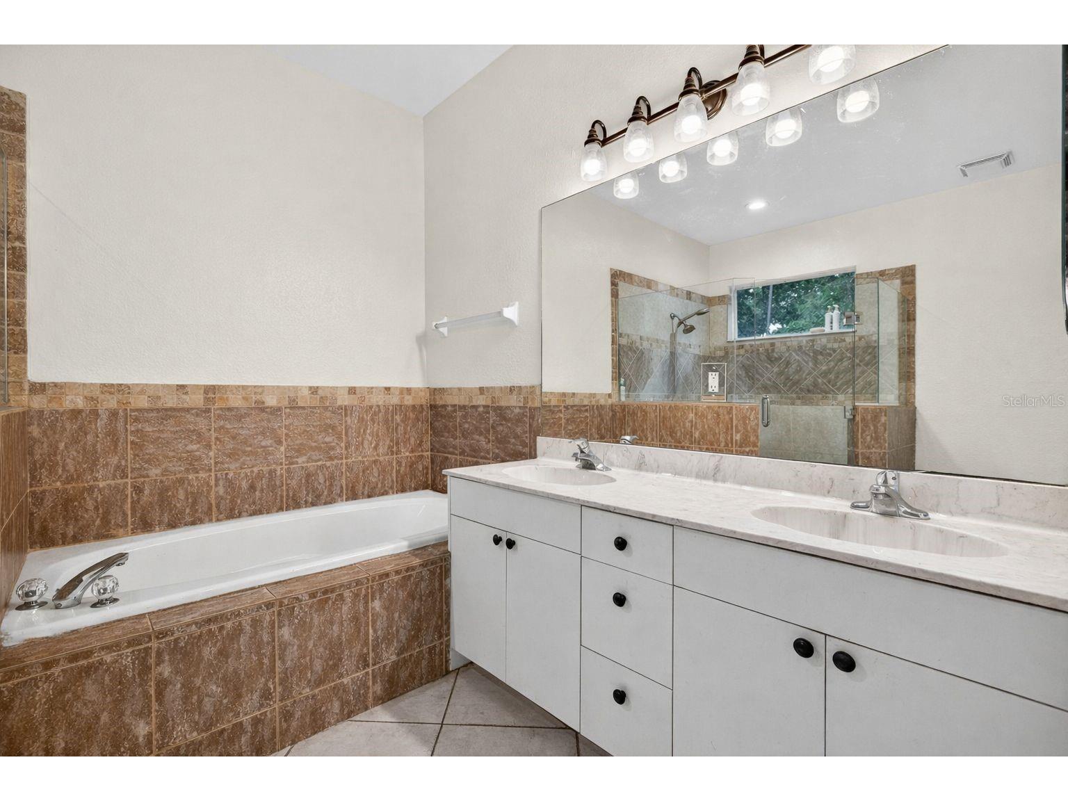 5791 Golden Gate Parkway Naples FL 34116 A4683257 image14